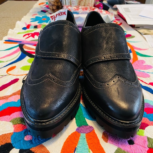 Free People Rare Black Oxford Shoes - Picture 5 of 12